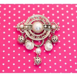 Vintage Pearl City Brooch - P21